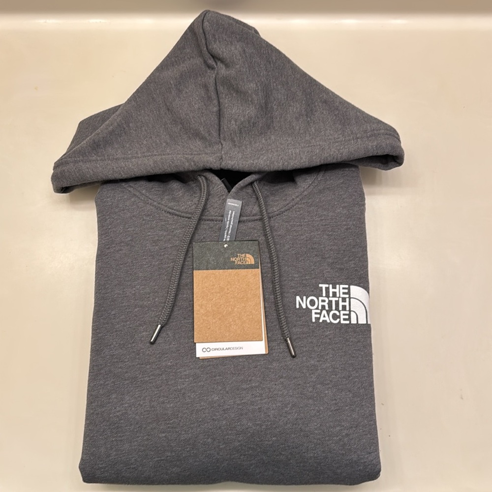 The North Face Men’s Hoodie Pullover - Picture 9 of 9